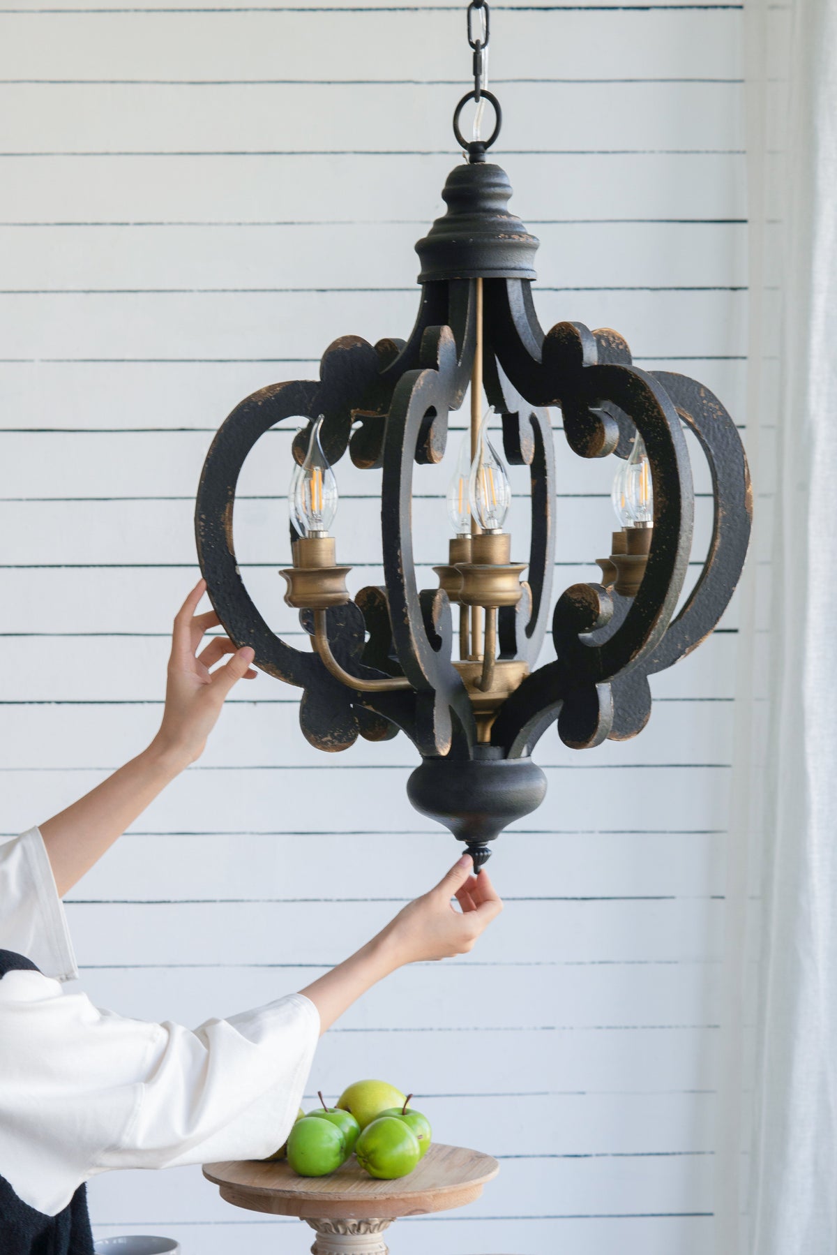 6-Light French Country Wood Farmhouse Chandelier