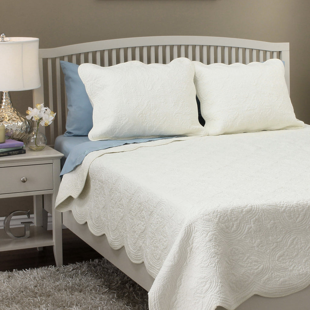 Serenity Ivory Victorian Cotton Quilt Set