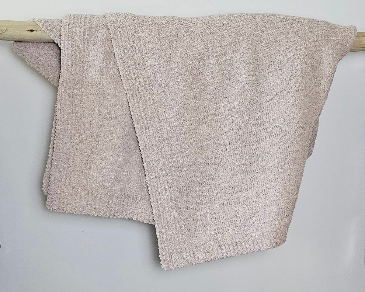 Cozy Textured Farmhouse Nest Throw Blanket